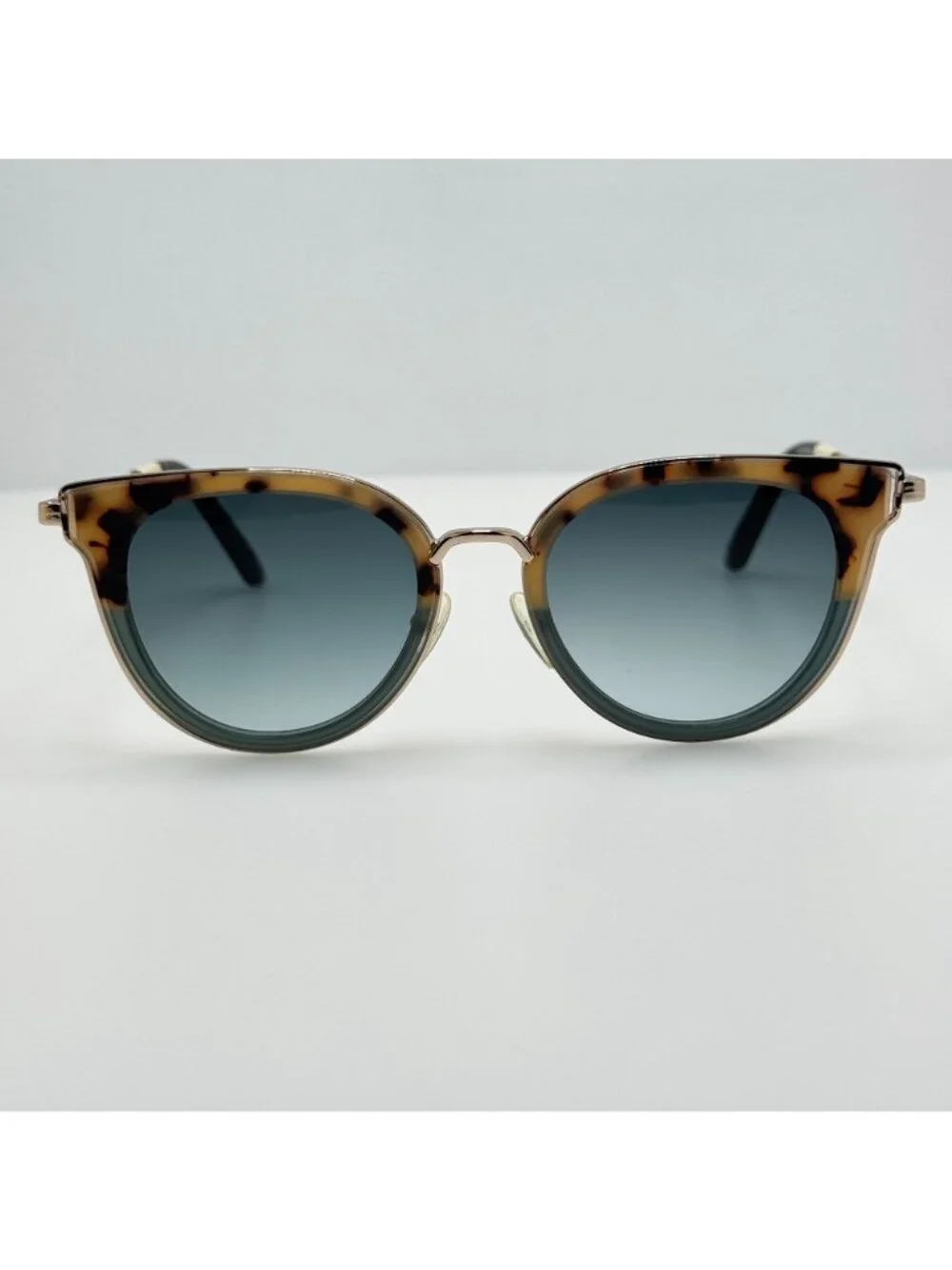 Toms lenses have